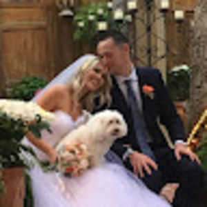 Meet your Posher, Idania